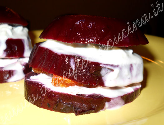 Beetroots and Gorgonzola starters