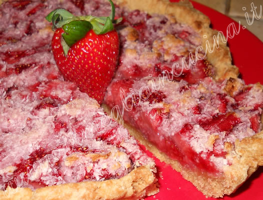 Strawberries and coconut tart