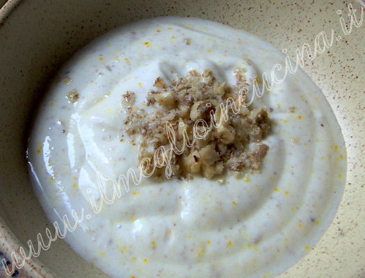 Yogurt speziato (Shrikhand)