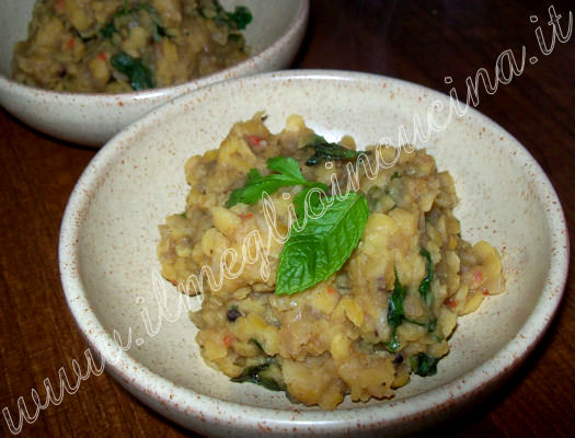 Toor Dal with Coriander and Mint